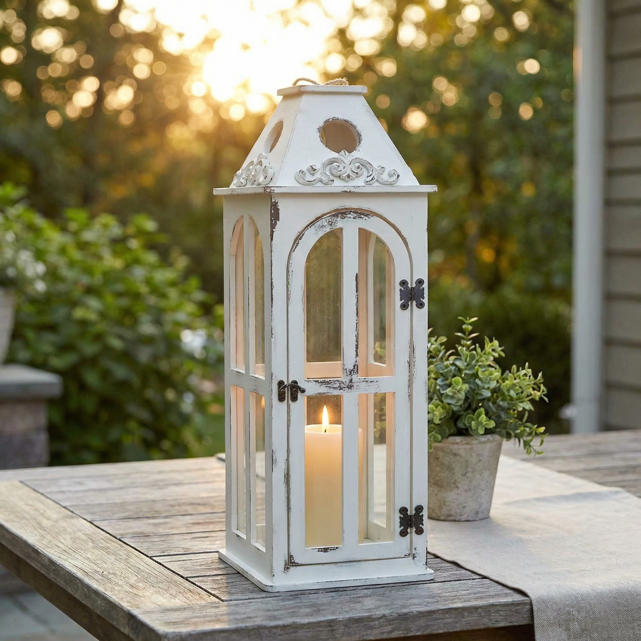 Alaçatı Fener country stil beyaz dekoratif ahşap fener tasarımı